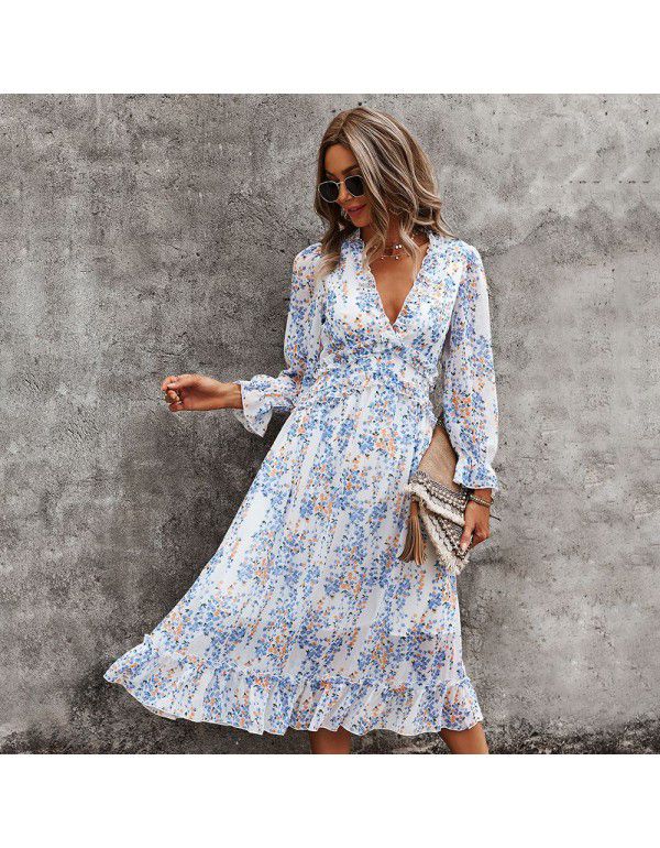 Popular V-neck simple printed dress in our store in spring and summer