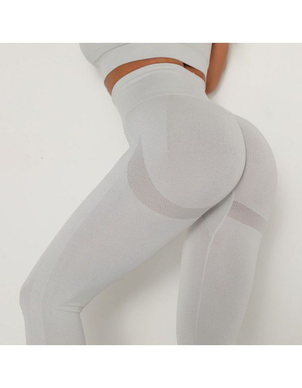 Seamless yoga suit in Europe and the United States Hip up Moisture wicking Yoga Pants Sports Fitness Pants Sexy Hip Show Leggings