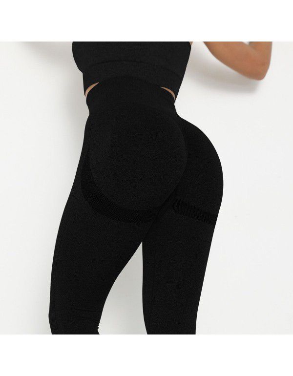 Seamless yoga suit in Europe and the United States Hip up Moisture wicking Yoga Pants Sports Fitness Pants Sexy Hip Show Leggings