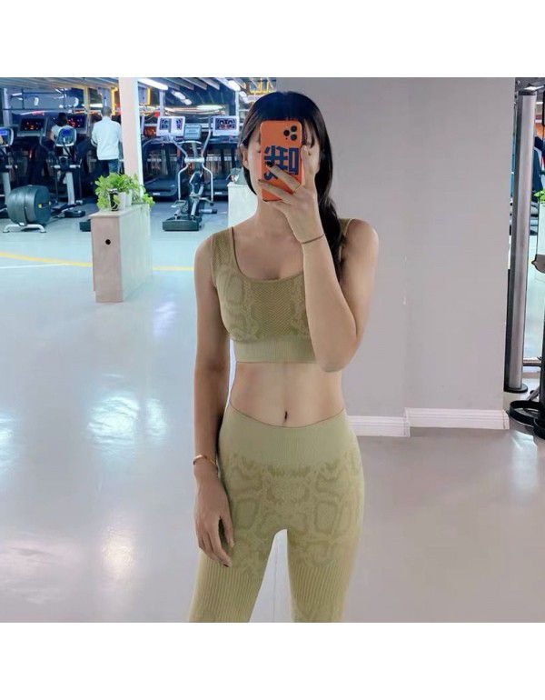 European and American snake pattern fitness suit women's high waist, hip lifting and quick drying sports vest, trousers, yoga suit 