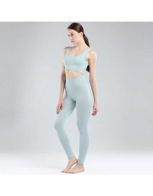 Breathable sports fitness suit top Women's tight yoga suit in Europe and America