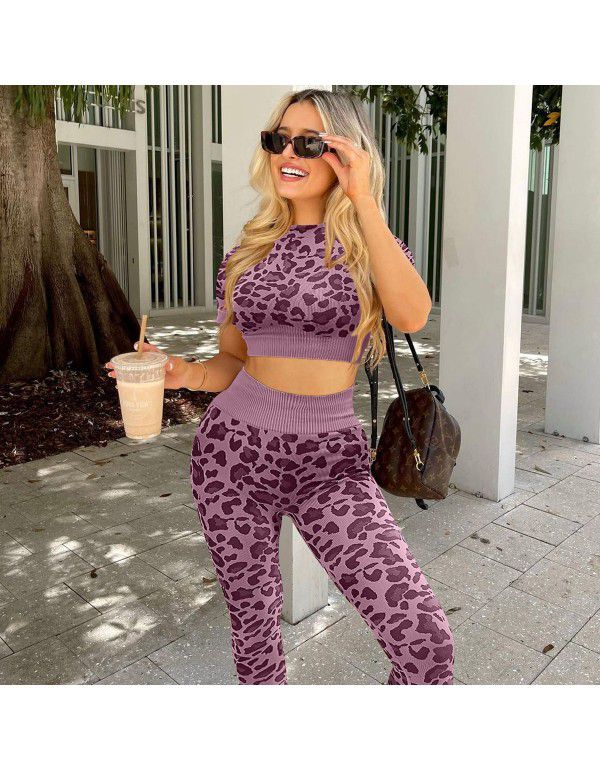 Fashion leopard print short sleeve suit yoga fitness suit women's European and American women's sports hip lifting pants yoga suit